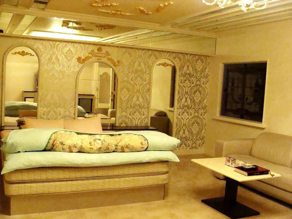 Hotel Alten Osaka 2*,  Japan
